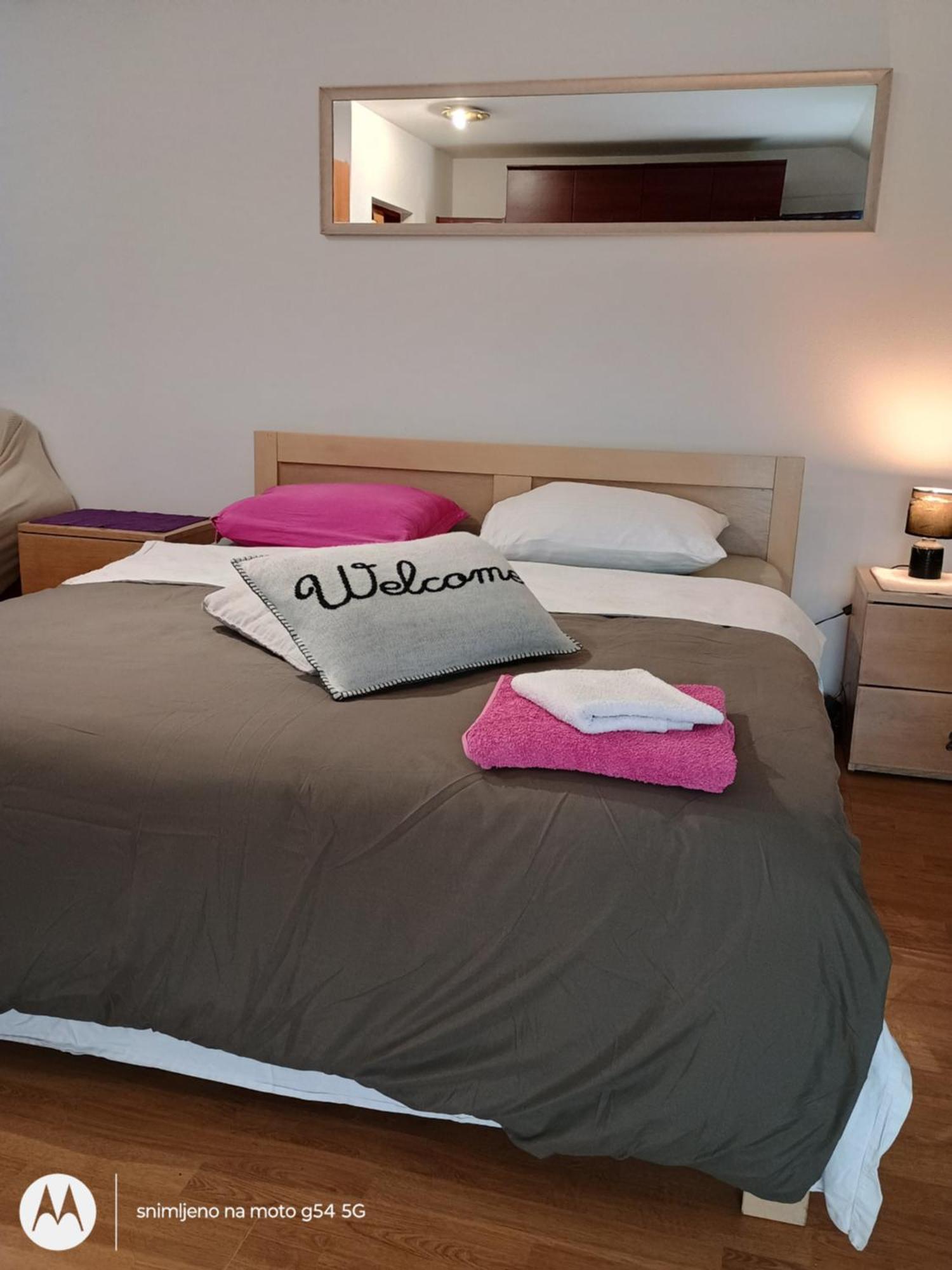 Hostel Lega House Осиек Экстерьер фото