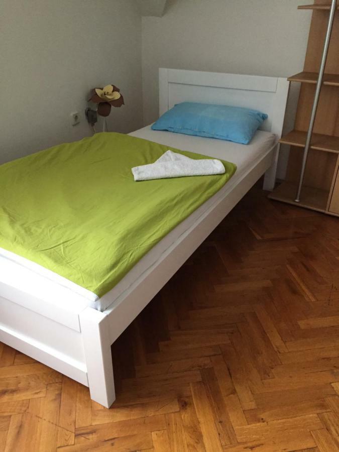 Hostel Lega House Осиек Экстерьер фото
